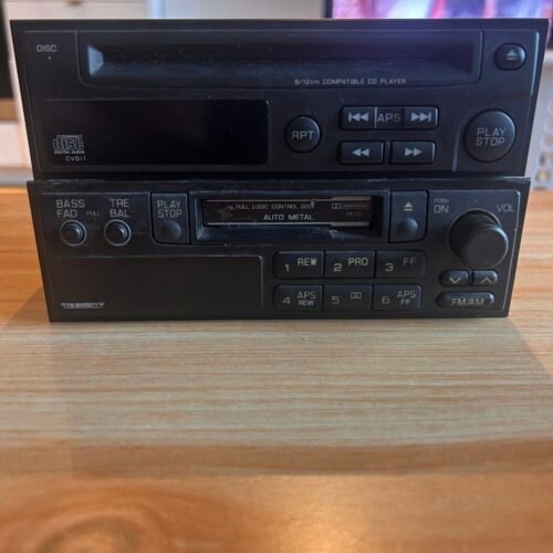 Nissan Skyline R32 tape deck and cd player